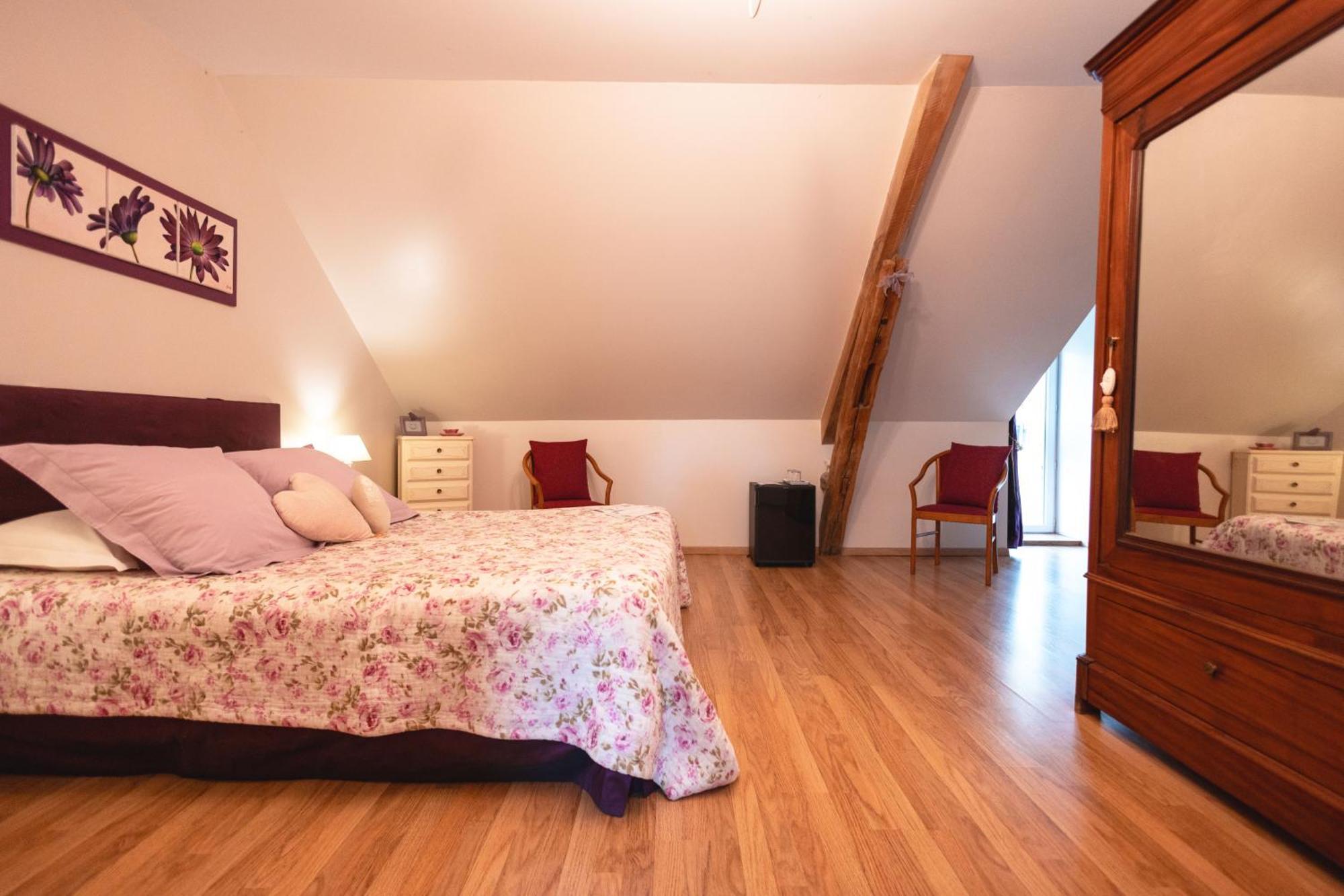Ferme De Marpalu Bed and Breakfast La Ferté-Saint-Cyr Εξωτερικό φωτογραφία